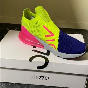 Nike Air Max 270 Flyknit Sneakers